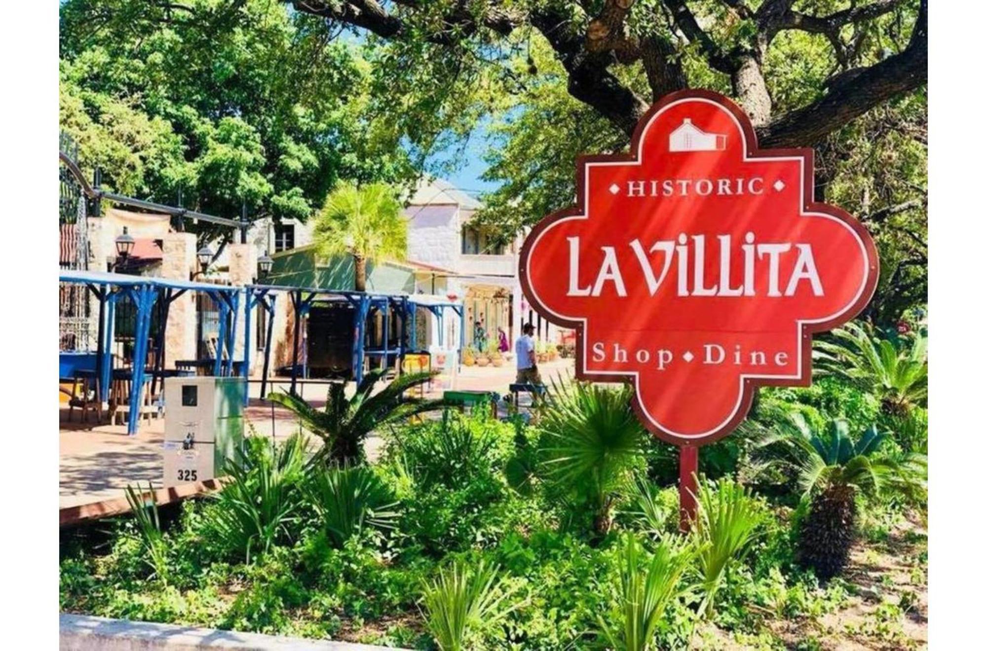 Chic Downtown Farmhouse With Garden And Bbq Grill San Antonio Exterior foto
