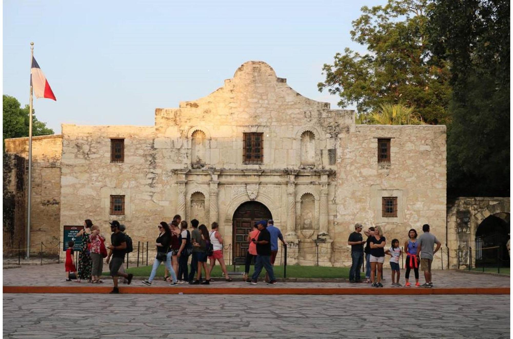 Chic Downtown Farmhouse With Garden And Bbq Grill San Antonio Exterior foto